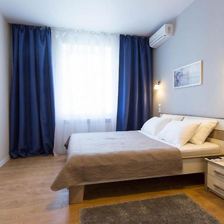 New Studio, Metro Yaroslava Mudroho And Universytet - Chernyshevska Str 95-3 Kharkiv Eksteriør billede