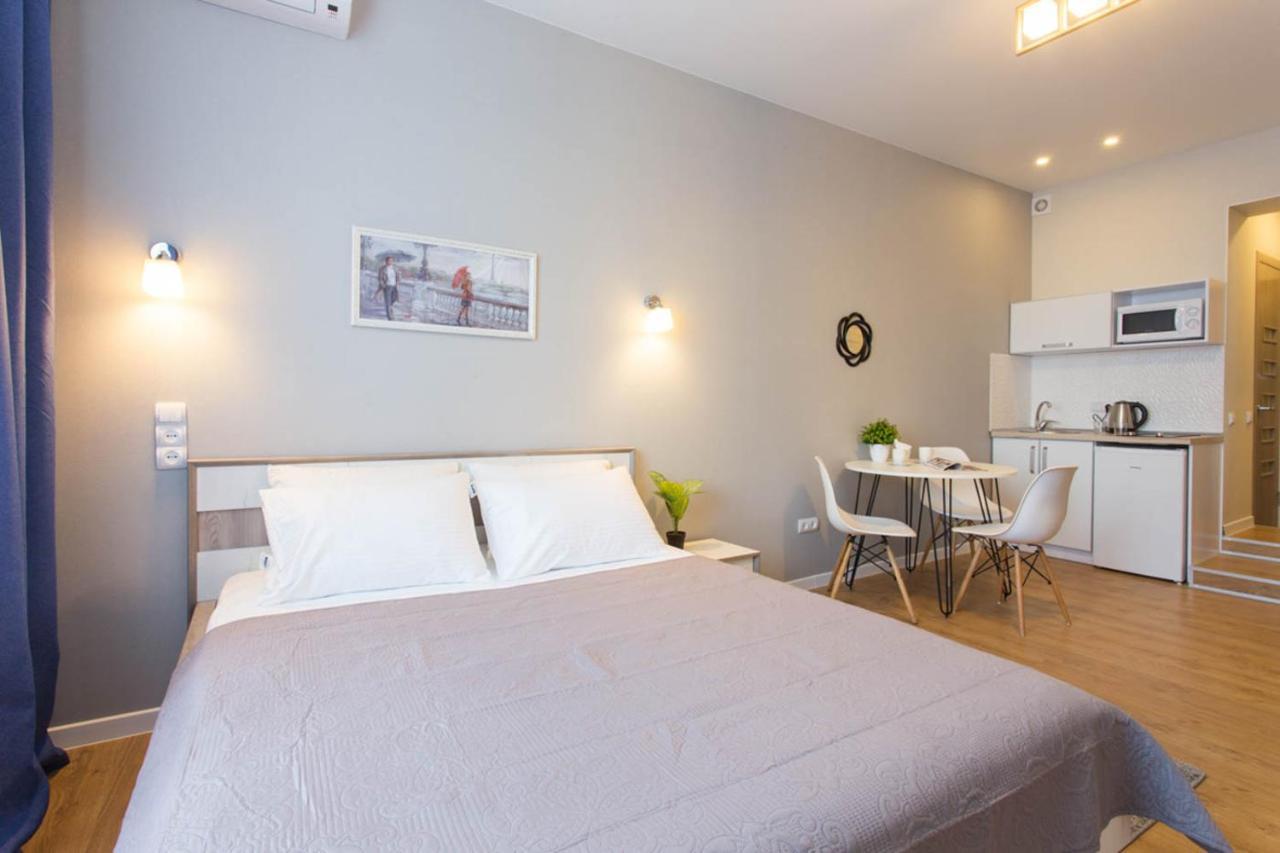 New Studio, Metro Yaroslava Mudroho And Universytet - Chernyshevska Str 95-3 Kharkiv Eksteriør billede