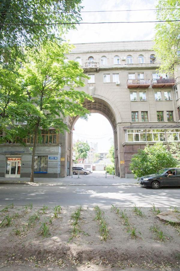 New Studio, Metro Yaroslava Mudroho And Universytet - Chernyshevska Str 95-3 Kharkiv Eksteriør billede